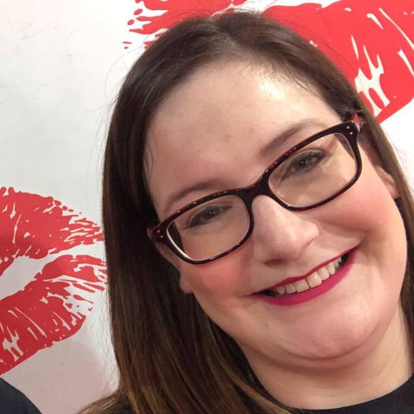 Meet your Posher, Stephanie - Picture 1 of 1